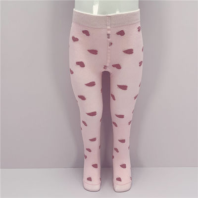 Calcetines de bebé cómodos en algodón transpirable con corazones rosados