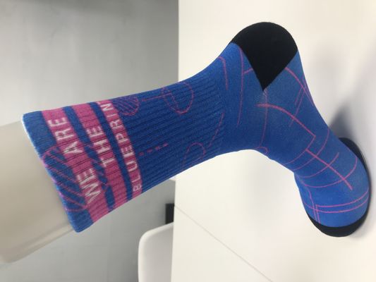 Calcetines confortables y no resbaladizos Impresos personalizados Tipo de calcetín casual con 18% de tela de poliéster