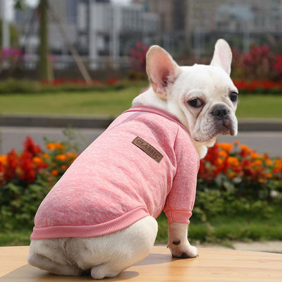Ropa de cachorro de punto Material de poliéster de patrón sólido para su compañero de cuatro patas