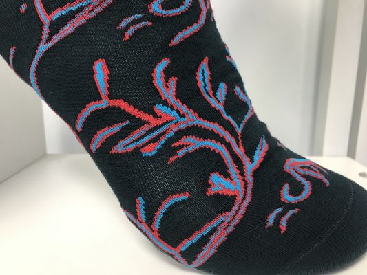 Calcetines de estilo callejero Hip Hop para hombres Etiqueta personalizada Calcetines de algodón negro con impresión personalizada