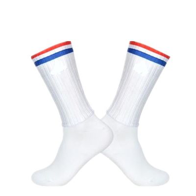 Calcetines deportivos confortable anti-deslizante y seco rápido para el tobillo masculino para la vida diaria y el deporte
