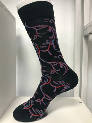 Calcetines de moda de diseño masculino en poliéster de algodón con logotipo personalizado y detección de agujas
