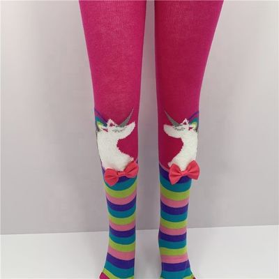 Calcetines de bebé con patrón impreso 70%Cotón peinado 28%Polyester 2%Spandex Calcetines de lana de chicas