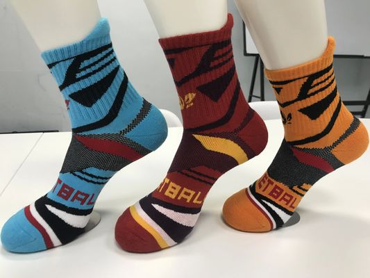 Calcetines deportivos de lujo de color naranja de estilo regular para una comodidad estirante y fútbol antiderrapante
