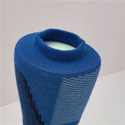 Pintura azul rosa patrón calcetines deportivos antideslizantes LZ-20-SQ001-2