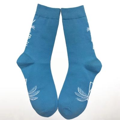75% de algodón peinado Calcetines deportivos masculinos con logotipo personalizado Sostenibles y transpirables