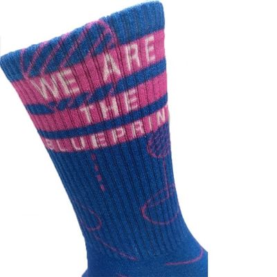Efecto de impresión de 360 grados Logotipo personalizado Calcetines de algodón con diseño de manguito y poliéster 18%