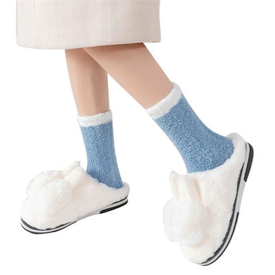 Calcetines de invierno suaves y cálidos con patrón de impresión Calcetines de poliéster gruesos y acogedores