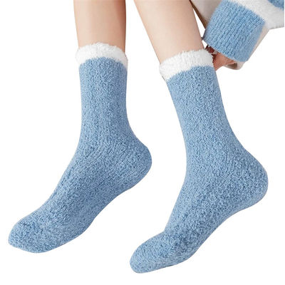 Calcetines de invierno suaves y cálidos con patrón de impresión Calcetines de poliéster gruesos y acogedores
