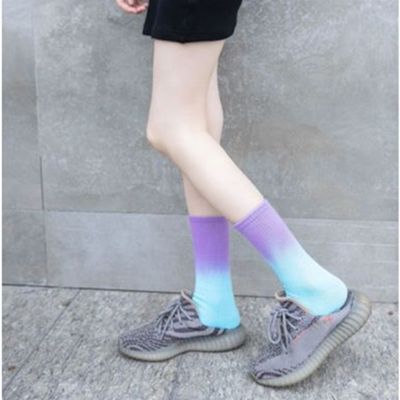 Calcetines técnicos de colorante de corbata de cilindro único para el estilo de patineta UNISEX Cool