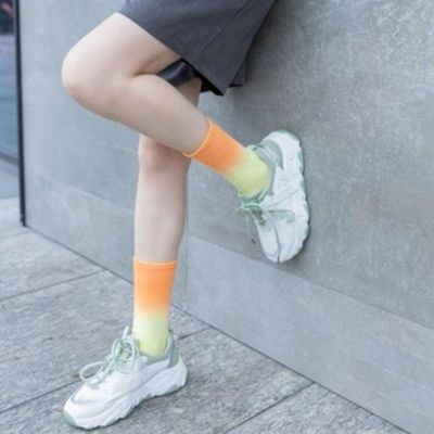 Calcetines técnicos de colorante de corbata de cilindro único para el estilo de patineta UNISEX Cool