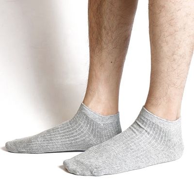Logotipo personalizado para hombres algodón de negocios blanco gris calcetines deportivos de corte bajo con tobillo corto