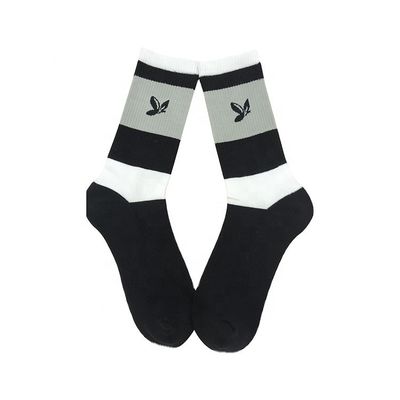 LZ-21-antilsipo 01 Calcetines deportivos de punto antideslizantes Calcetines de algodón para deportes