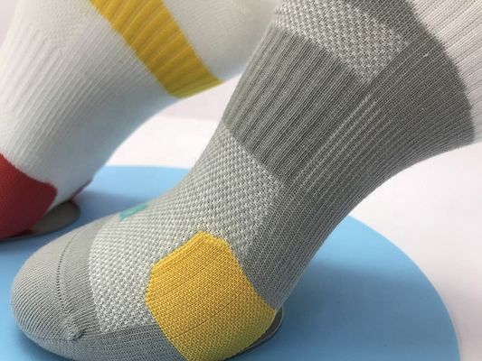 Calcetines de belleza antideslizantes Calcetines deportivos para correr con compresión y tejido de elastano del 3%