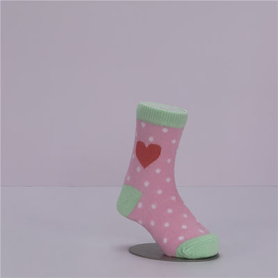 Estándar de espesor de impresión linda calcetines para bebés antideslizantes calcetines de algodón transpirables para niños