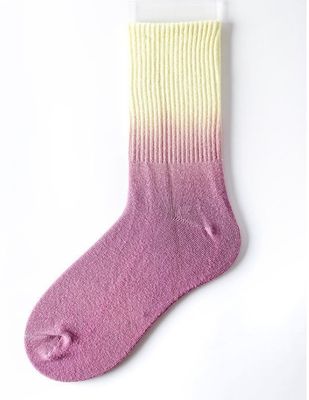 75% de tejido de algodón Mediano de la pantorrilla de la tripulación de la corbata calcetines de colorante para el unisexo en 39-42 EU tamaño