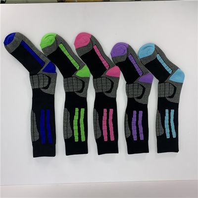 Embalaje con logotipo personalizado Calcetines novedosos unisex con diseño acolchado e impresión colorida