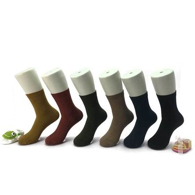 Calcetines respiratorios retro de otoño para mujeres 6 colores Fibra de bambú Una talla más adecuada 35-40