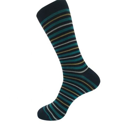 Mantente fresco y cómodo con calcetines de fibra orgánica de bambú de espesor estándar para hombres