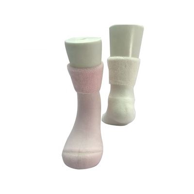 Diseño personalizado Niños lindos Calcetines de tobillo para niñas escolares de invierno en algodón peinado
