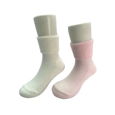 Diseño personalizado Niños lindos Calcetines de tobillo para niñas escolares de invierno en algodón peinado