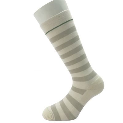 Calcetines deportivos con alta humedad en los tobillos para la elasticidad a la presión y la duración de la carrera