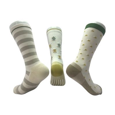 Calcetines deportivos con alta humedad en los tobillos para la elasticidad a la presión y la duración de la carrera