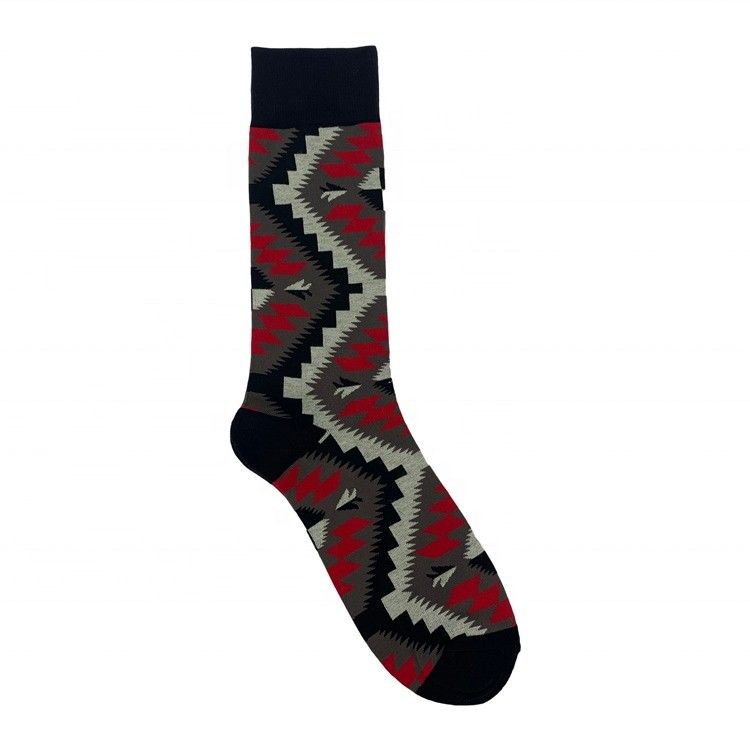 70% de algodón peinado 28% de nylon 2% de spandex personalidad calcetines personalizados para hombres de negro