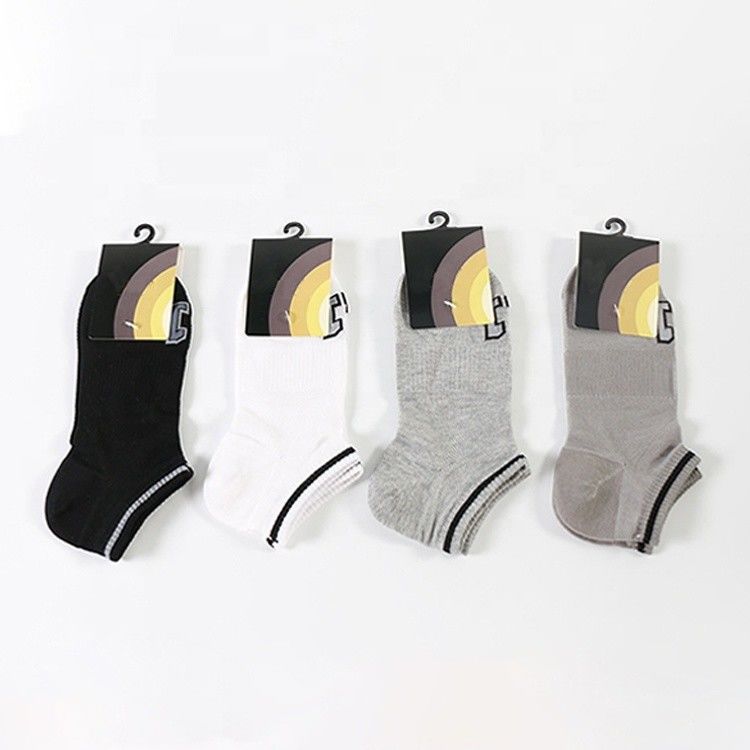 Uso diario Calcetines de algodón para hombres con tejido absorbente y patrón de letras