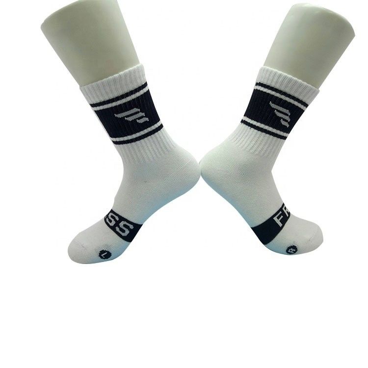 exclusivos calcetines deportivos para hombres calcetines de algodón con servicio especial muestras personalizadas gratuitas