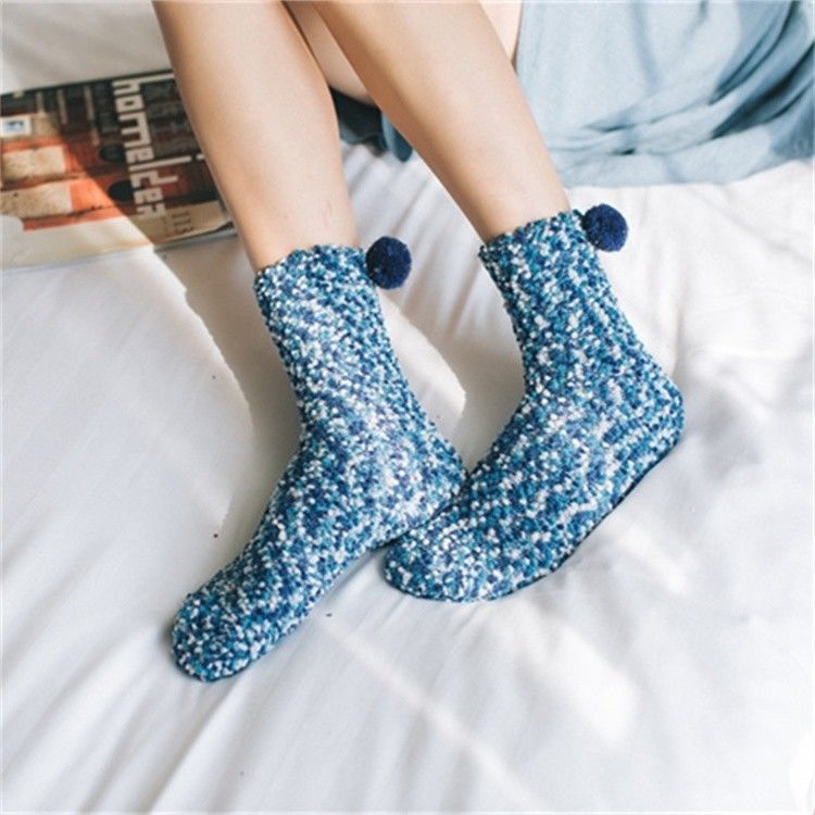 Multicolor divertida linda calcetines de suelo de invierno diarios para mujeres calcetines de lana de coral mujeres