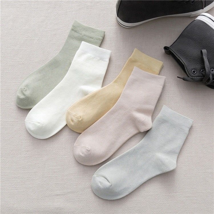 Calcetines de belleza de algodón suave Higroscópico de liberación de sudor Mujeres delgadas de bambú Ligero Calcetines de tripulación informal