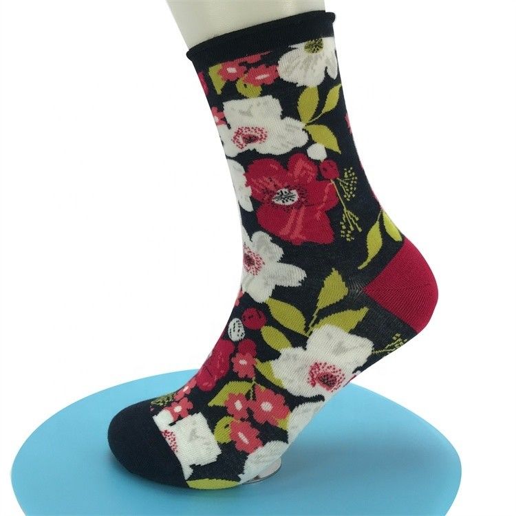 Calcetines de bambú de impresión floral 3D de estilo regular para Navidad personalizados y transpirables