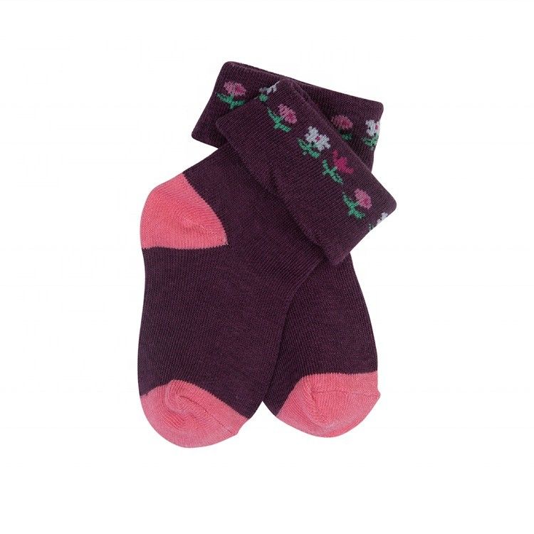 Calcetines secos rápidos de sublimación para niños hechos de 70% de algodón 28% de poliéster 2% de tela de spandex