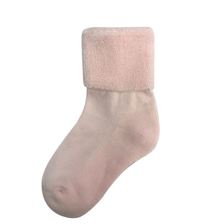 Diseño personalizado Niños lindos Calcetines de tobillo para niñas escolares de invierno en algodón peinado